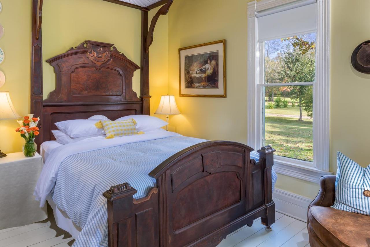 Maison D'Memoire Bed & Breakfast Cottages Rayne 外观 照片
